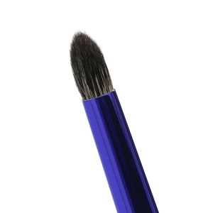 Кисть маленькая круглая для нанесения и растушевки теней и детальной проработки