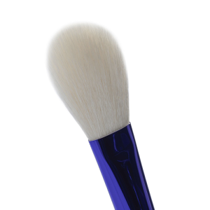 Средняя многофункциональная плоская кисть для румян, коррекции, хайлайтера, тона