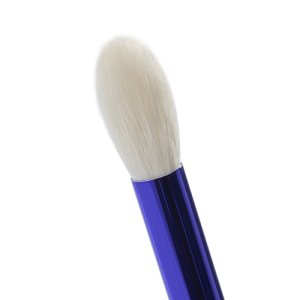 Крупная круглая факелообразная кисть для растушевки теней