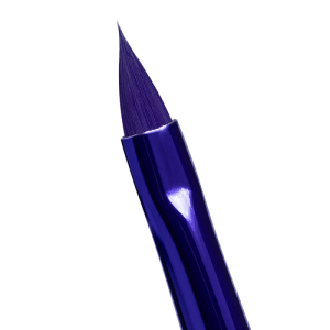 Маленькая плоская кисть для подводки и карандаша